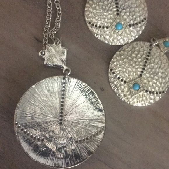 Silver and turquoise necklace and earrings - Picture 5 of 6